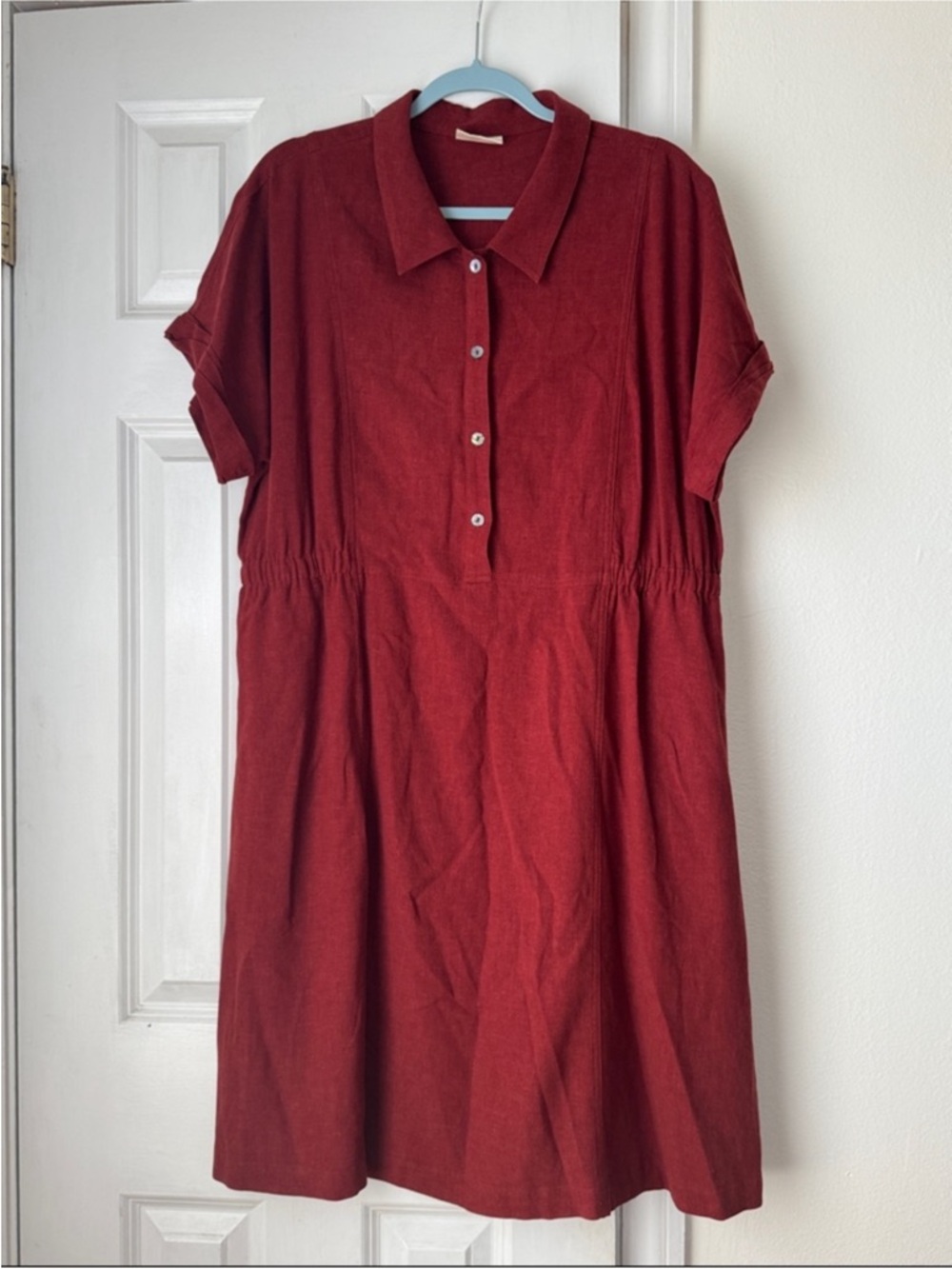 Poetry COLLARED SHORT DRESS
viscose & linen size 12 Garnet Classic